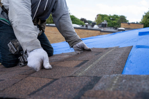 Best Flat Roof Repair Services  in Saltillo, MS